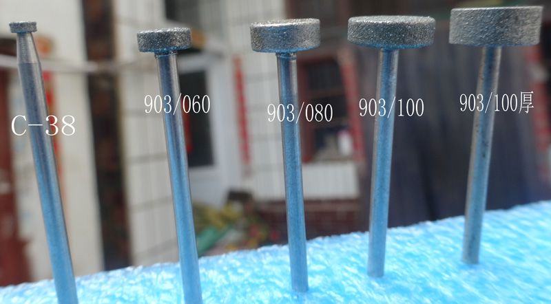 硬質(zhì)合金旋銼鎢鋼銑刀雕刻金屬打磨頭合金銑刀鎢鋼磨頭2.35mm柄徑